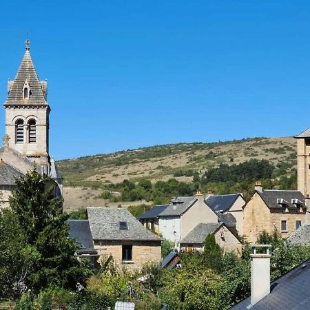 Le Gite De La Vieille Eglise De Coussergues Exterior foto