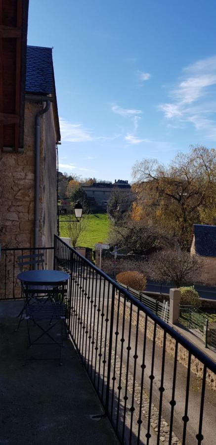 Le Gite De La Vieille Eglise De Coussergues Exterior foto